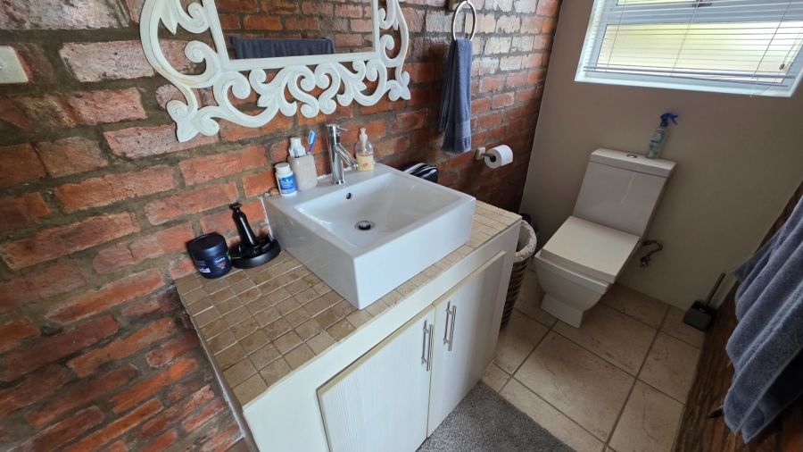 3 Bedroom Property for Sale in Reebok Western Cape